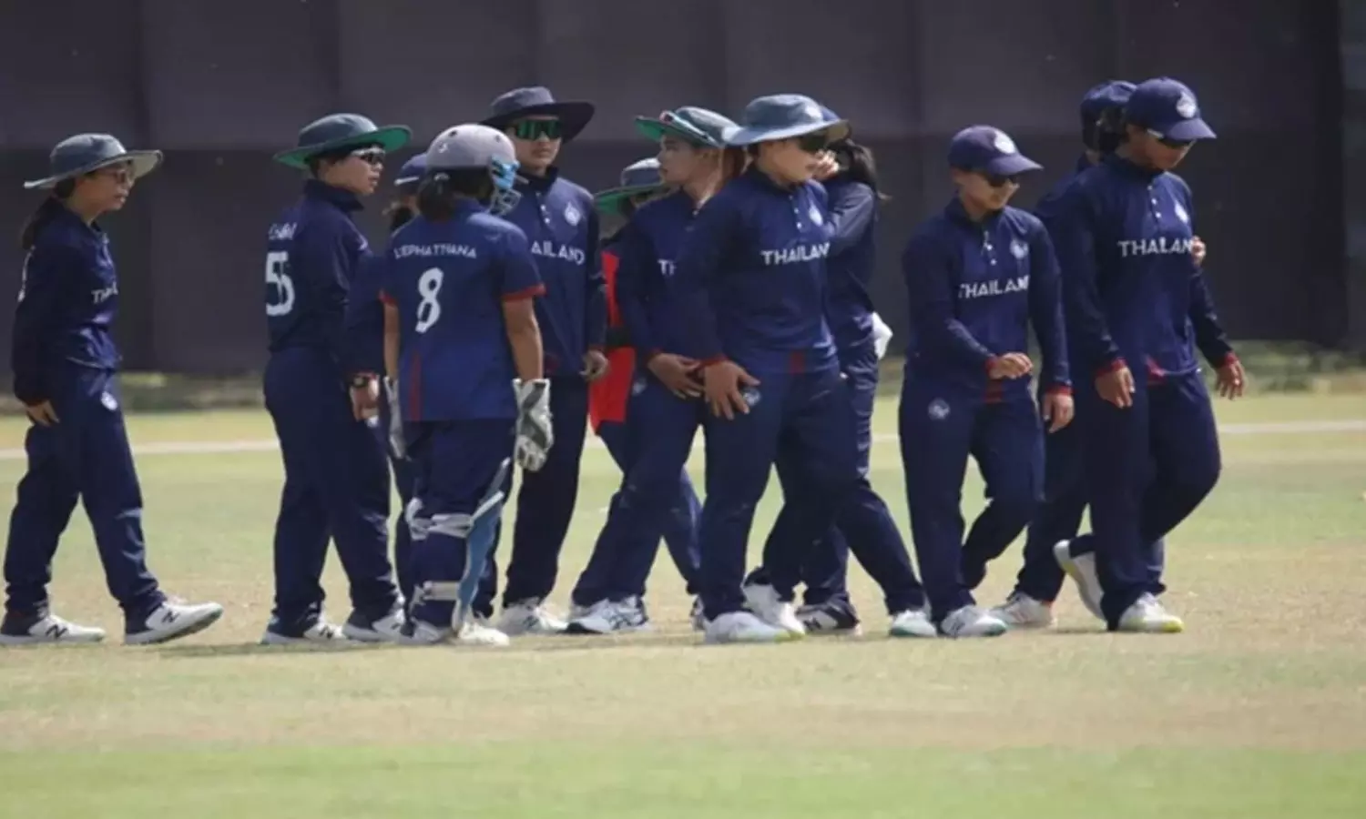 ഫിലിപ്പൈൻസ് 9 റൺസിന് ഓൾ ഔട്ട്! നാല് ബോളിൽ കളിപിടിച്ച് തായ്‌ലാന്‍ഡ്