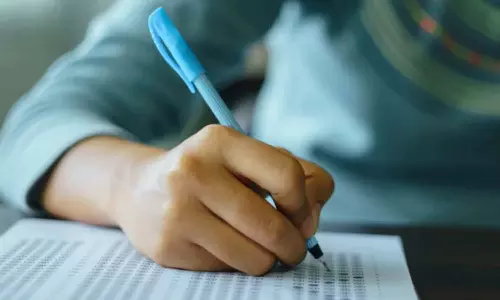 നീറ്റ് എക്‌സാം: യു എ ഇയിൽ നാല് പരീക്ഷാ കേന്ദ്രങ്ങൾ