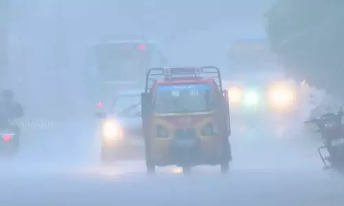 rain and wind with thunder,Chance of rain and wind with thunder and lightning for five days,സംസ്ഥാനത്ത് അഞ്ച് ദിവസം ഒറ്റപ്പെട്ടയിടങ്ങളിൽ ഇടിമിന്നലോട് കൂടിയ മഴയ്ക്കും കാറ്റിനും സാധ്യത,