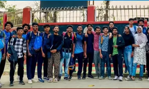 Manipur university,Malayali students in Manipur,Manipur Violence News ,Manipur Violence,Manipur university advised Malayali students to return home,latest national news,മണിപ്പൂരിലെ മലയാളി വിദ്യാർഥികൾക്ക് ആശ്വാസം; വീട്ടിലേക്ക് മടങ്ങാൻ സർവകലാശാലയുടെ നിർദേശം