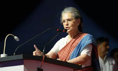 രാജ്യത്തിന്റെ ഐക്യത്തിനും അഖണ്ഡതയ്ക്കും ഭീഷണി; സോണിയാ ഗാന്ധിക്കെതിരെ ബി.ജെ.പി തെരഞ്ഞെടുപ്പ് കമ്മീഷന് പരാതി നൽകി