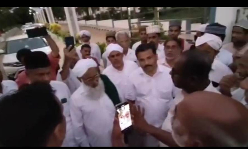 Tension in Valancherry Markus