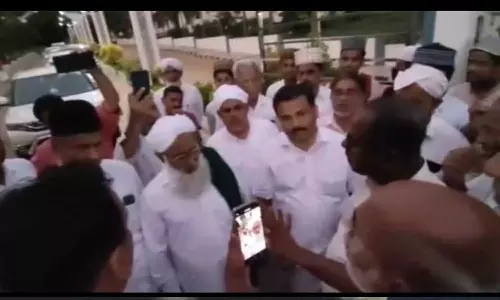 valanchery markaz,Parents take legal action against Wafi-Wafiya education in Valanchery Markus,വളാഞ്ചേരി മർക്കസിൽ വാഫി-വഫിയ്യ പഠനം നിർത്തലാക്കുന്നതിനെതിരെ രക്ഷിതാക്കൾ നിയമ നടപടിക്ക്,