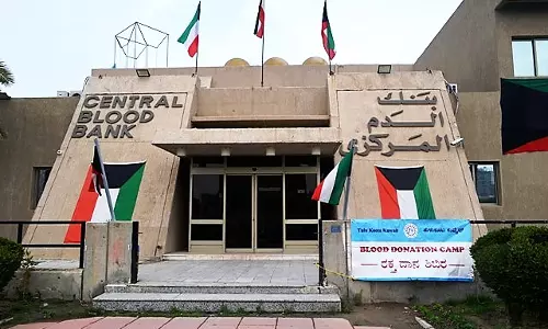 രക്ത ബാഗുകൾക്കും ബന്ധപ്പെട്ട സേവനങ്ങൾക്കും   ഫീസ് ഈടാക്കാനുള്ള തീരുമാനത്തിനെതിരെ പ്രതിഷേധം