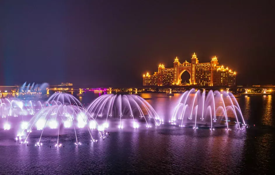 Palm Fountain, UAE, Palm Fountain show, ലോകത്തിലെ ഏറ്റവും വലിയ വാട്ടർ ഫൗണ്ടന്‍, പാം ഫൗണ്ടൻ, പ്രദർശനം നിർത്തുന്നു