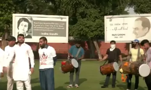 Celebration begins at Congress office in Delhi