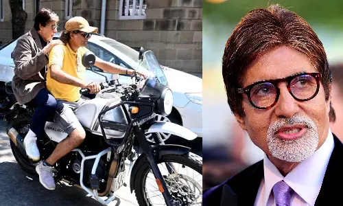 Amitabh Bachchan takes a bike ride from a random person to work location