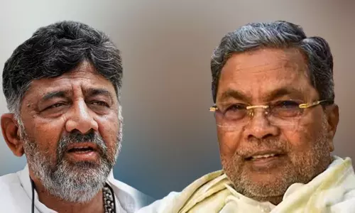 പ്രഖ്യാപനം വൈകുന്നു; കർണാടക മുഖ്യമന്ത്രി സ്ഥാനം സംബന്ധിച്ച ചർച്ചകൾ നാളെയും തുടരും പ്രഖ്യാപനം വൈകുന്നു; കർണാടക മുഖ്യമന്ത്രി സ്ഥാനം സംബന്ധിച്ച ചർച്ചകൾ നാളെയും തുടരും