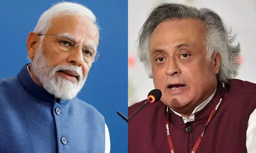 jairam ramesh mocks modi over withdrawn of 2000 rupee notes