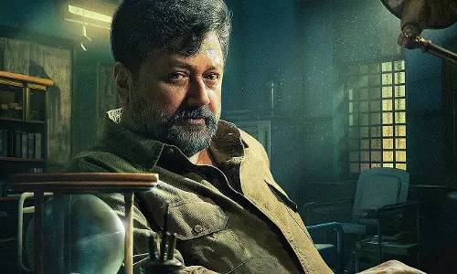 ‘Abraham Ozlers first look