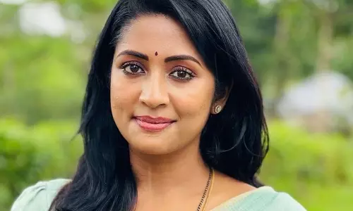 Navya Nair slams fan by funny reply in instagram live