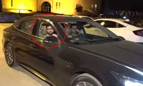 Babar Azam stopped by Excise officers in Lahore, Babar Azam, Excise, Babar Azam in Audi car