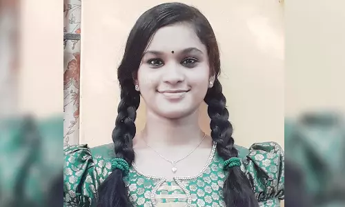 The young man harassed Rakhisree constantly; Parents with complaints