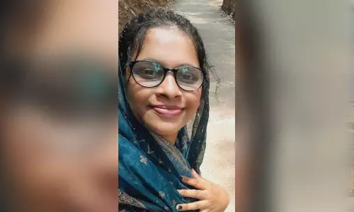 താമരശ്ശേരി ചുരത്തിൽ വാഹനാപകടം; യുവതി മരിച്ചു