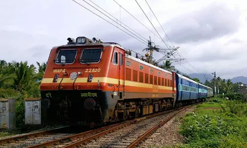 Train control in the state will continue today,സംസ്ഥാനത്തെ ട്രെയിൻ നിയന്ത്രണം ഇന്നും തുടരും,latest malayalam news,train cancelled today Train control in the state will continue today,സംസ്ഥാനത്തെ ട്രെയിൻ നിയന്ത്രണം ഇന്നും തുടരും,latest malayalam news,train cancelled today