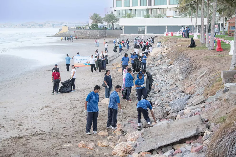 Shati Al Khurram Beach cleaning