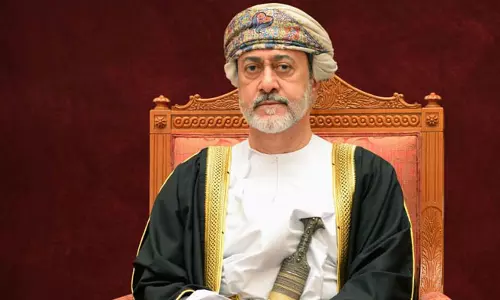 Omans sultan will travel to Iran on Sunday