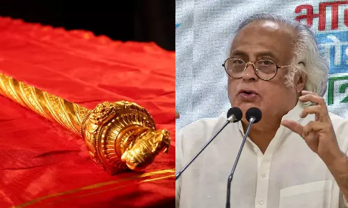 ചെങ്കോൽ കഥ വ്യാജം, വാട്‌സ് ആപ്പ് യൂണിവേഴ്‌സിറ്റി വിവരമാണോ? ജയ്‌റാം രമേശ്