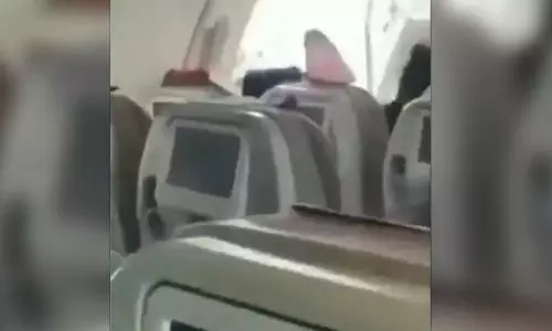 Passenger Opens Emergency Exit Mid-Air in Asiana airlines