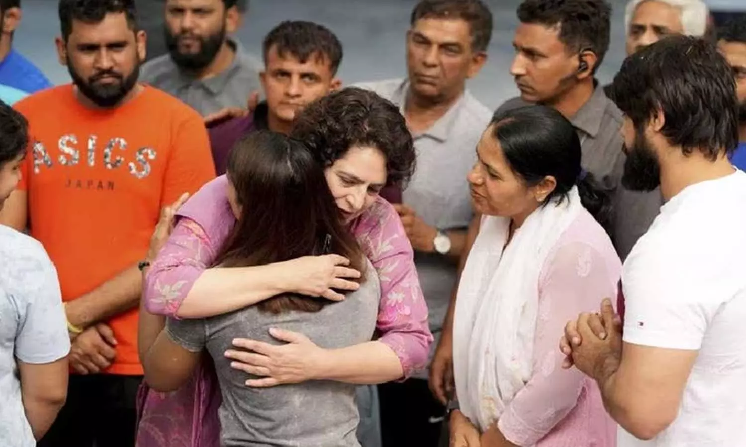 police action against wrestlers parliament march | priyanka gandhi police action against wrestlers parliament march | priyanka gandhi