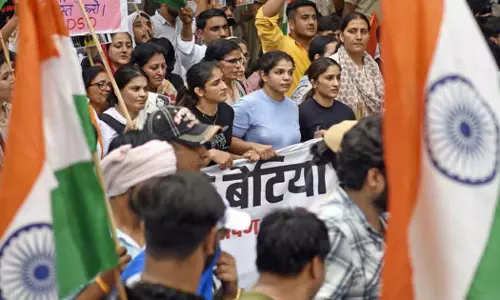 wrestlers parliament march