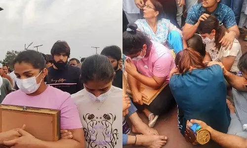 wrestlers protest wrestlers protest