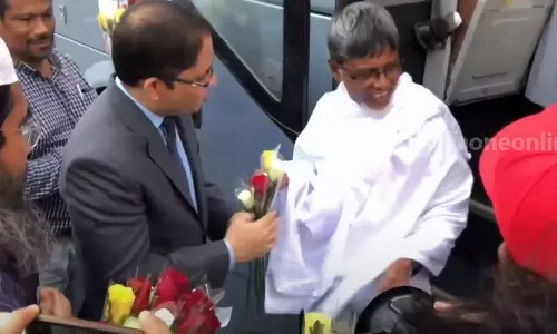 എട്ടു ദിവസത്തെ മദീന സന്ദര്ശനം പൂര്ത്തിയാക്കി ആദ്യ ഹജ്ജ് സംഘങ്ങൾ മക്കയില് എത്തി എട്ടു ദിവസത്തെ മദീന സന്ദര്ശനം പൂര്ത്തിയാക്കി ആദ്യ ഹജ്ജ് സംഘങ്ങൾ മക്കയില് എത്തി