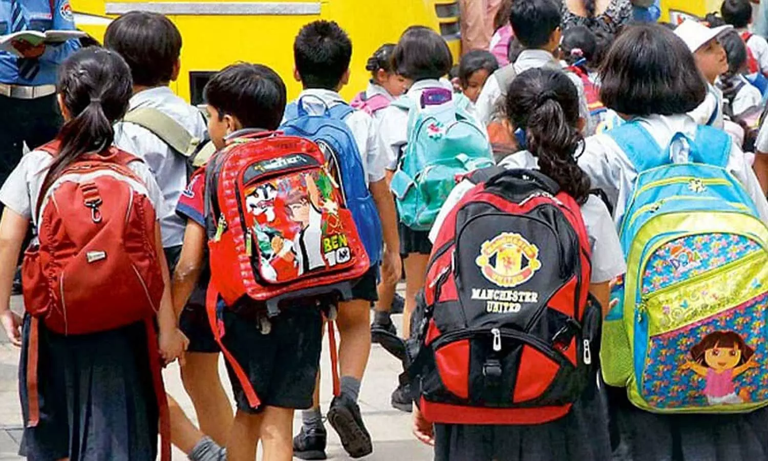 Children are back in school,latest malayalam news, അവധിക്കാലത്തിന് വിട; കുട്ടികൾ വീണ്ടും ക്ലാസ് മുറികളിലേക്ക്,സ്കൂളുകള്‍ ഇന്ന് തുറക്കും