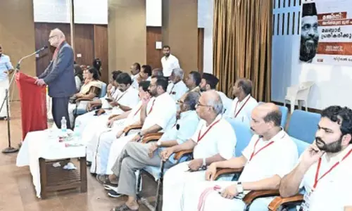 മഅ്ദനിയെ മോചിപ്പിക്കാന്‍ കർണാടക മുഖ്യമന്ത്രി ഗവർണറോട് ആവശ്യപ്പെടണം: ജ.മാർക്കണ്ഡേയ കട്ജു