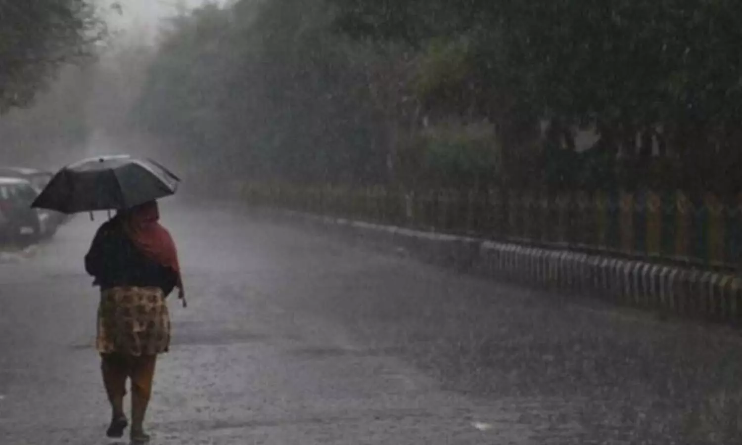 സംസ്ഥാനത്ത് ശക്തമായ മഴക്ക് സാധ്യത; നാളെ നാല് ജില്ലകളിൽ യെല്ലോ അലേർട്ട് സംസ്ഥാനത്ത് ശക്തമായ മഴക്ക് സാധ്യത; നാളെ നാല് ജില്ലകളിൽ യെല്ലോ അലേർട്ട്