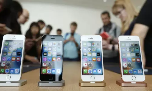 Russia alleges US hacked thousands of Apple phones in spy plot, Iphone hacking, apple hacking, Russia, US hacking, US, Apple