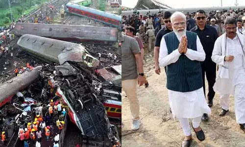 മരണം 288, ചികിത്സയിൽ കഴിയുന്നവരുടെ നില ഗുരുതരം, ദുരന്തസ്ഥലത്തെത്തിയ മോദിക്ക് മുദ്രാവാക്യങ്ങളോടെ വരവേൽപ്പ്; ട്വിറ്റർ ചർച്ചയായി ഒഡീഷ ട്രെയിൻ ദുരന്തം