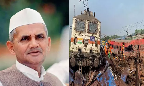 Odisha train accident, Lal Bahadur Shastris resignation is discussed, Odisha train accident updates, Odisha train accident death rate, latest malayalam news