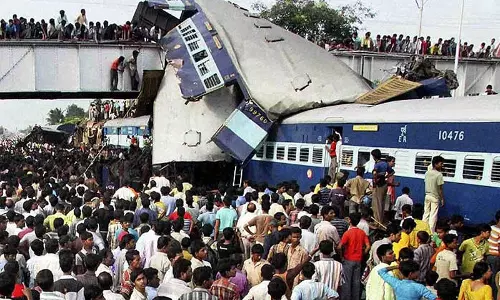 ഒഡീഷ ട്രെയിന്‍ ദുരന്തം