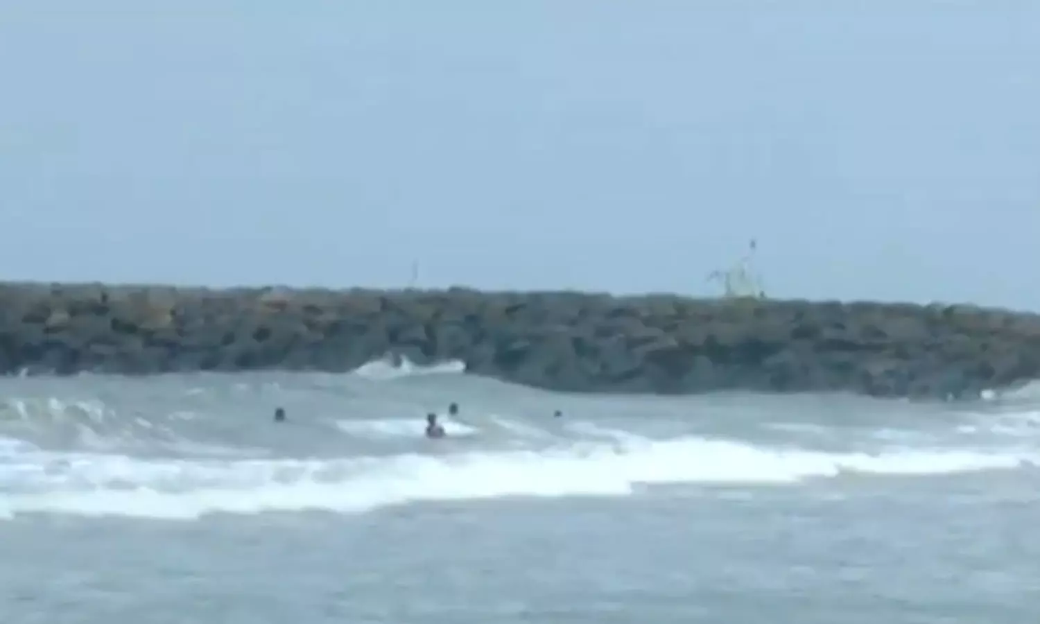 Body of missing student found on Kozhikode beach