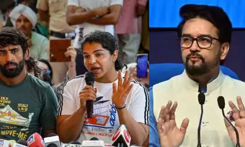 anurag thakur discussion with wrestlers