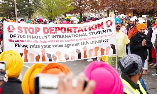 ഞങ്ങളുടെ ജീവിതം ആകെ പ്രതിസന്ധിയിലാണ്- നാടുകടത്തൽ ഭീഷണിയിൽ കാനഡയിലെ ഇന്ത്യൻ വിദ്യാർഥികൾ