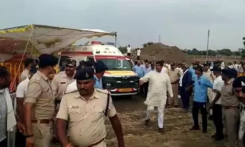 2 Year Old Girl Stuck In 300 Feet Deep Borewell For 3 Days Dies