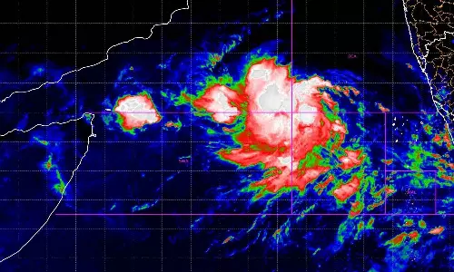 ബിപർജോയ് ചുഴലിക്കാറ്റ് ഒമാൻ തീരത്തുനിന്ന് 1030 കിലോമീറ്റർ അകലെ