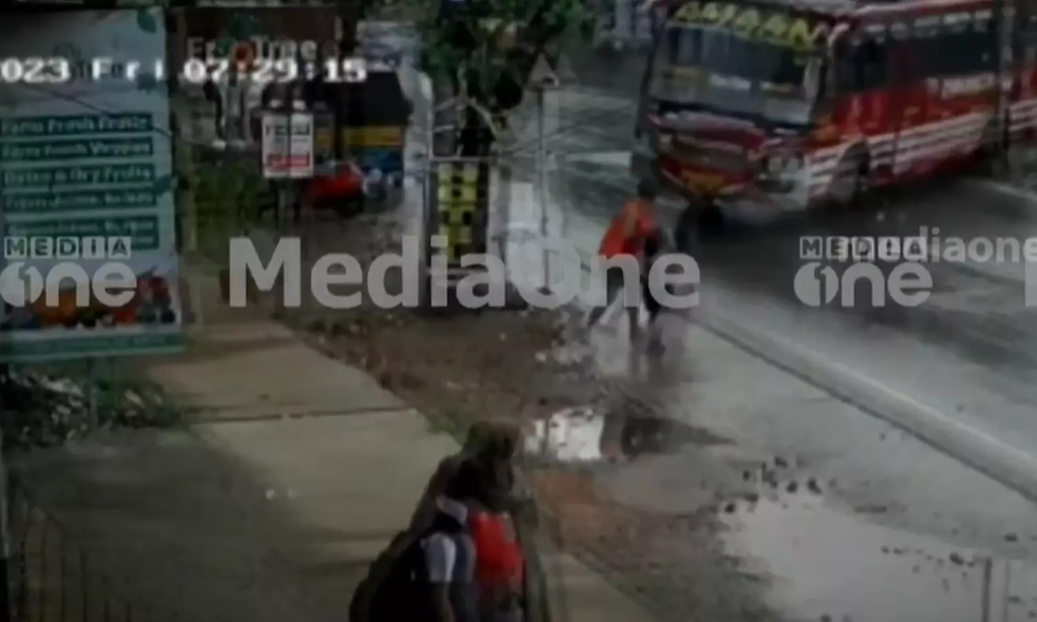 Kozhikode bus lost control and hit a tree Kozhikode bus lost control and hit a tree