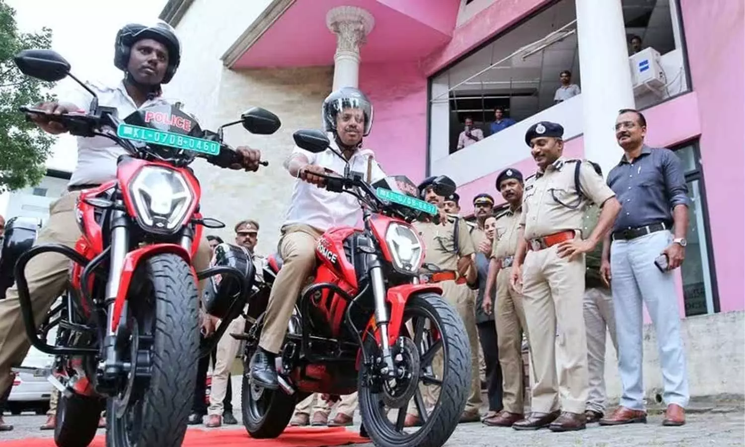Kerala Police now has an electric motorcycle in its patrol team