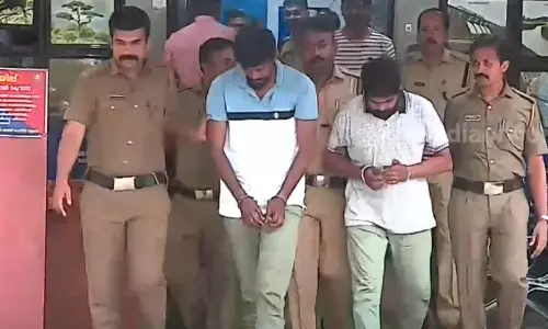 Andhra natives caught for robbery in palakkad