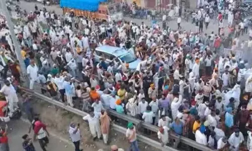 സമരം ശക്തമാക്കി ഹരിയാനയിലെ സൂര്യകാന്തി കർഷകർ; പിന്തുണയുമായി ഗുസ്തി താരം ബജ്‌രംഗ് പൂനിയ