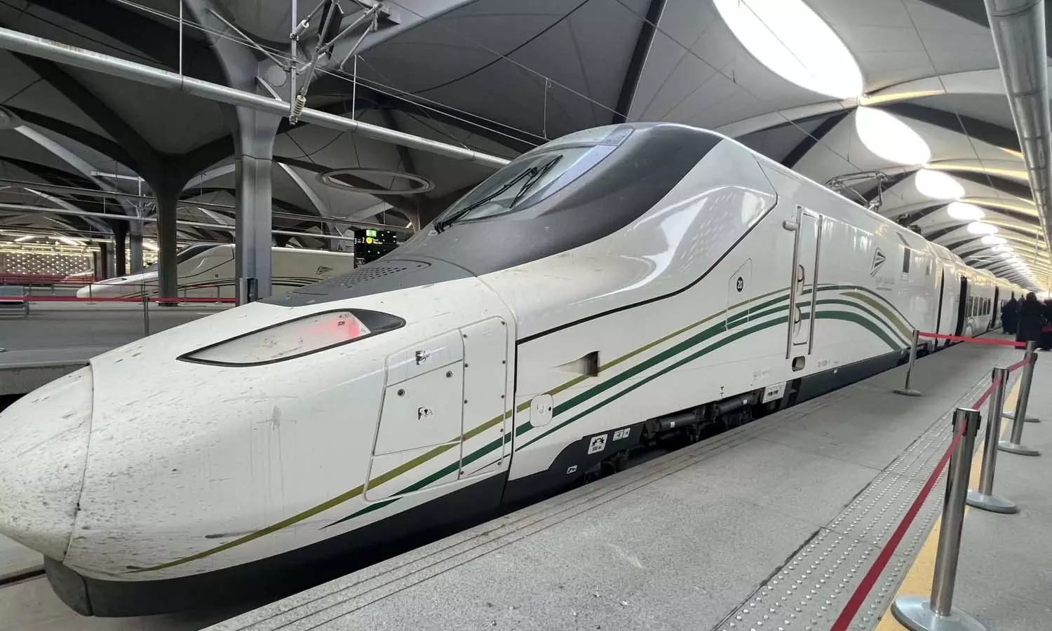 ഹറമൈൻ അതിവേഗ ട്രെയിൻ സർവീസുകൾ വർധിപ്പിക്കുന്നു; 15 ലക്ഷത്തിലേറെ പേർക്ക് യാത്ര ചെയ്യാനാകും ഹറമൈൻ അതിവേഗ ട്രെയിൻ സർവീസുകൾ വർധിപ്പിക്കുന്നു; 15 ലക്ഷത്തിലേറെ പേർക്ക് യാത്ര ചെയ്യാനാകും