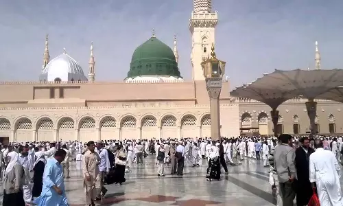 മദീന വഴി ഹജ്ജിനെത്തിയവരുടെ എണ്ണം 5 ലക്ഷം കവിഞ്ഞു; സന്ദർശനം പൂർത്തിയാക്കിവർ മക്കയിലെത്തി