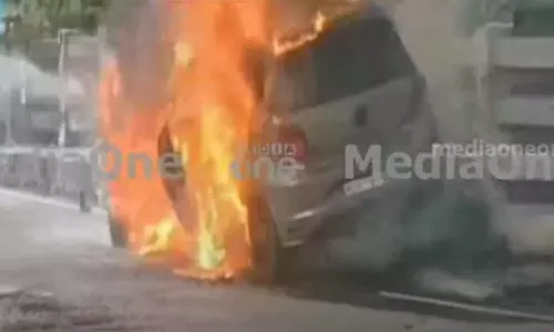 car fire kochi