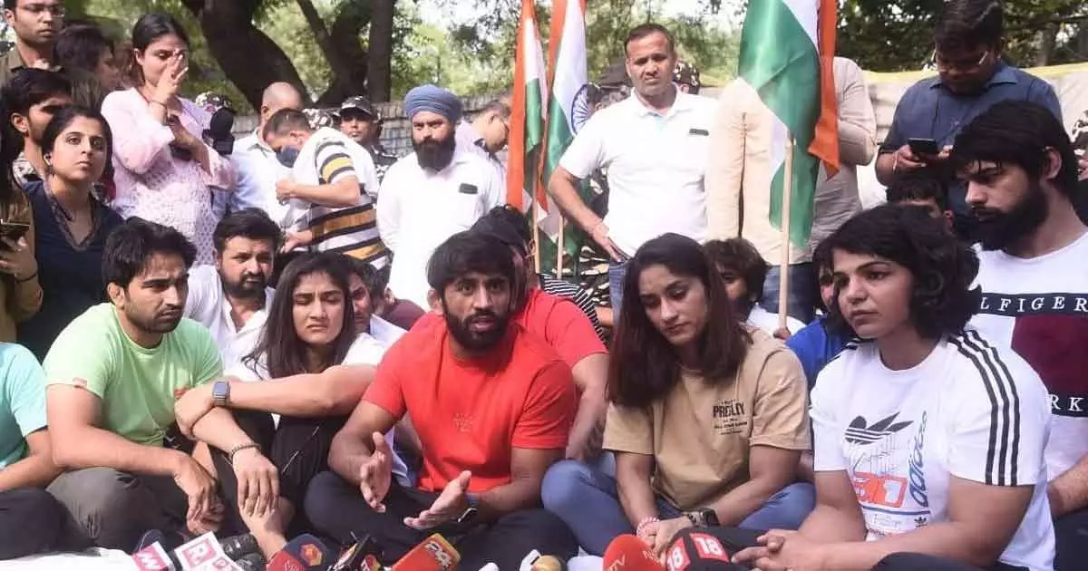 ബ്രിജ്ഭൂഷണെ അറസ്റ്റ് ചെയ്യാൻ ഗുസ്തി താരങ്ങൾ നല്‍കിയ സമയം ഇന്ന് അവസാനിക്കും