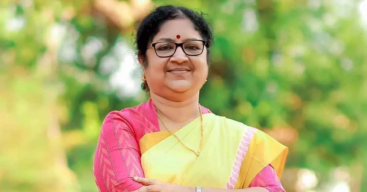 minister r bindu explains the metaphor woman bearing her house in head minister r bindu explains the metaphor woman bearing her house in head