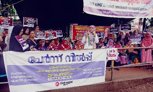 ഹർഷിനയുടെ നീതിക്കായി ഉപവാസ സമരവുമായി വിമൻ ജസ്റ്റിസ് സംസ്ഥാന നേതാക്കള്‍