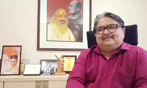 Muslims should be boycotted; Savarkars grandson says that trade is only with Hindus